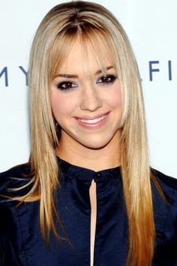 Andrea Bowen