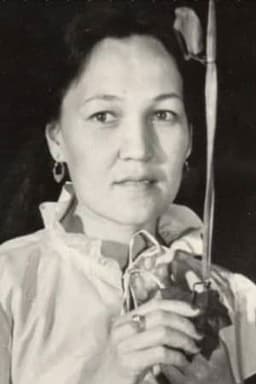 Rayhon Saparova